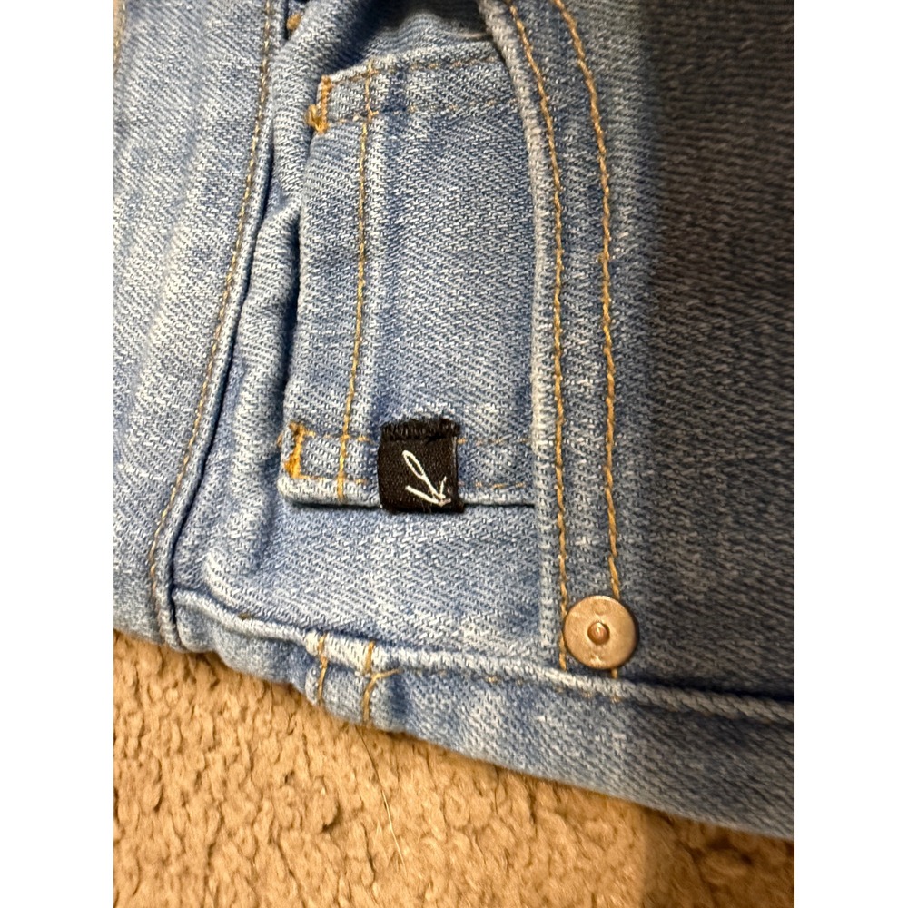 Kancan Los Angeles Light Wash Distressed Frayed Hem Denim Shorts Size M - Picture 3 of 6
